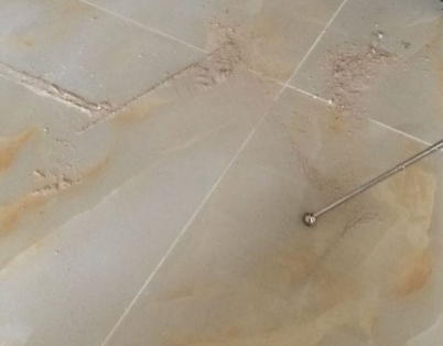 辛集瓷砖空鼓维修公司分享粘合剂选择不当在瓷砖铺贴过程中可能导致以下问题